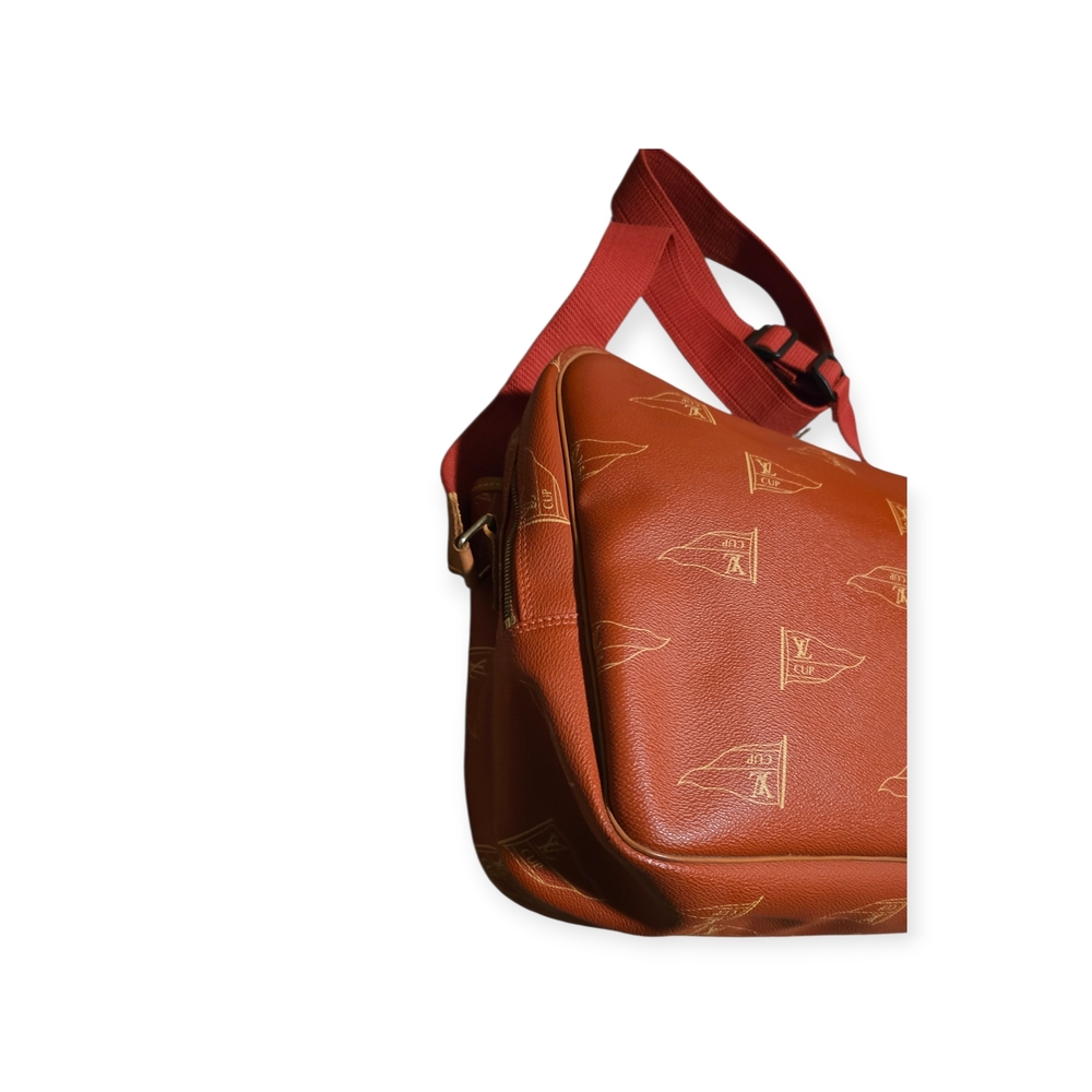 Louis Vuitton Calvi Limited Edition Messenger - Picture 10 of 16